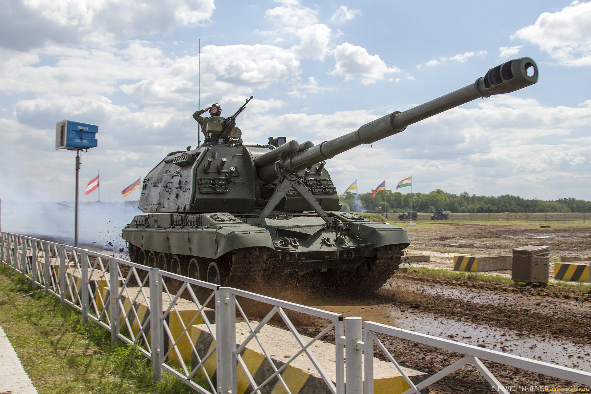 Фото военной техники с буквой z